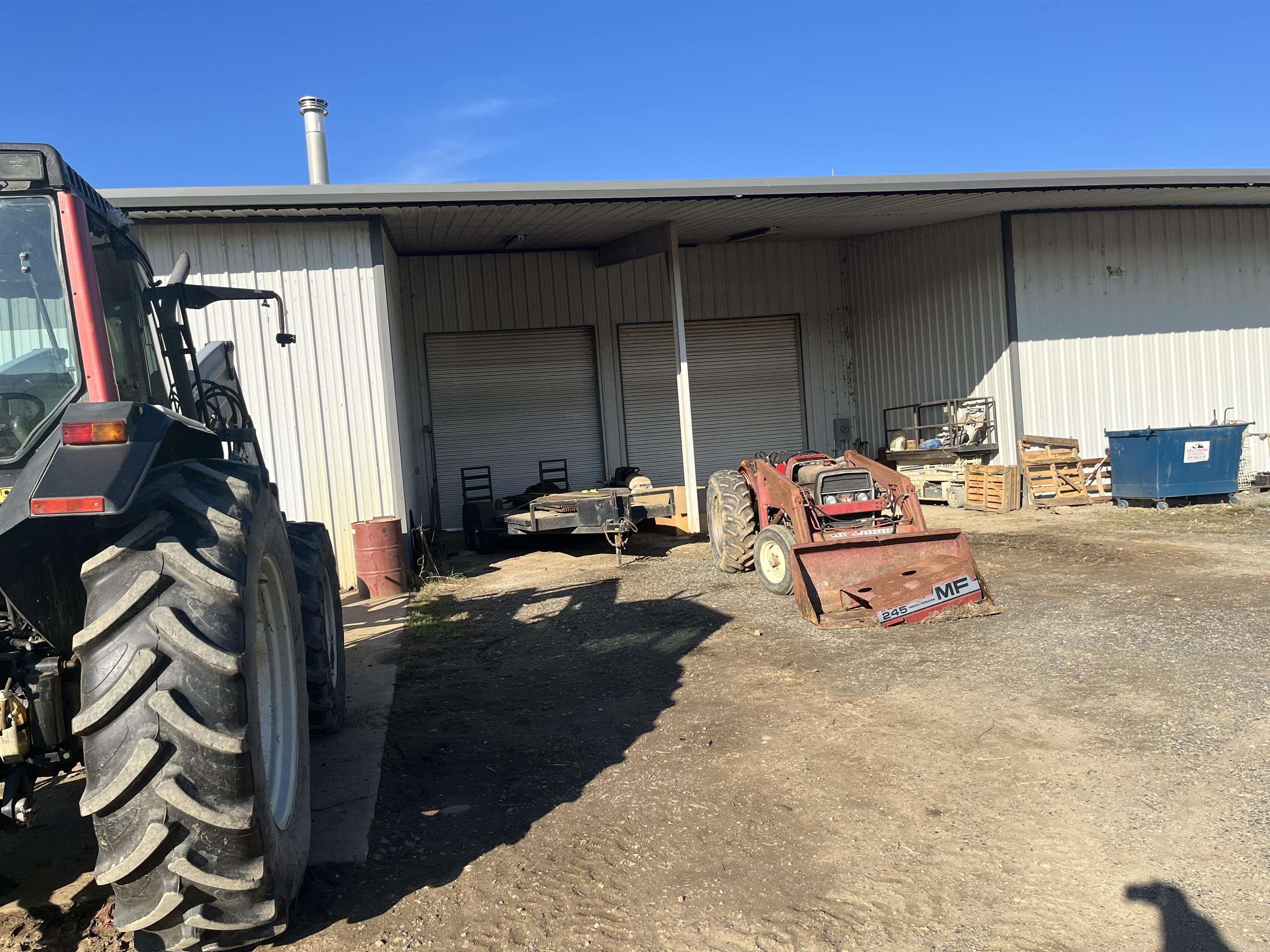 2642 N Hwy 71 Highway