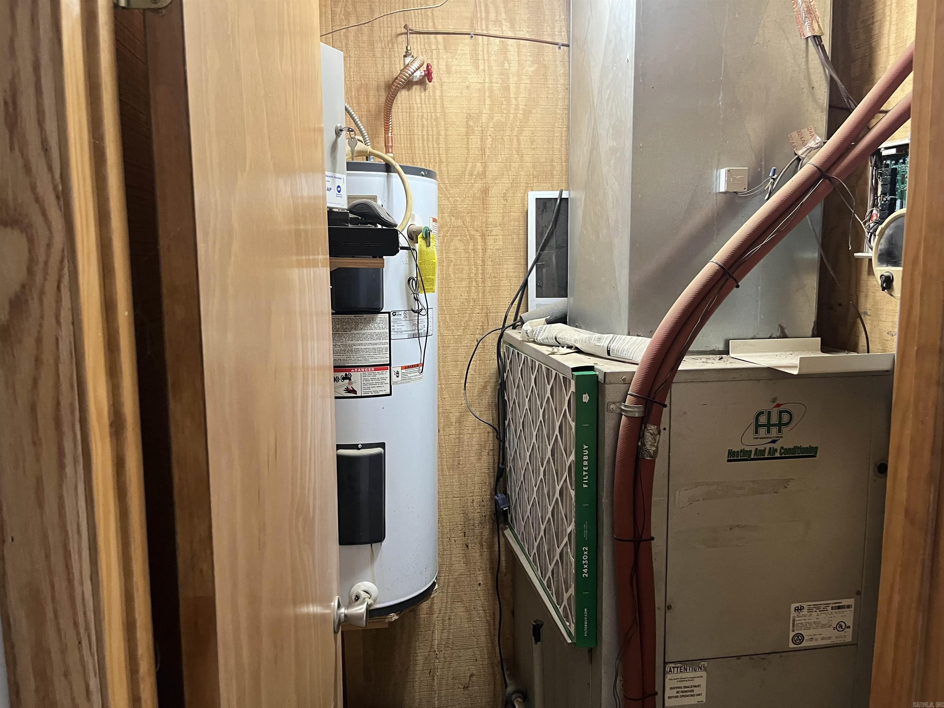 2642 N Hwy 71 Highway