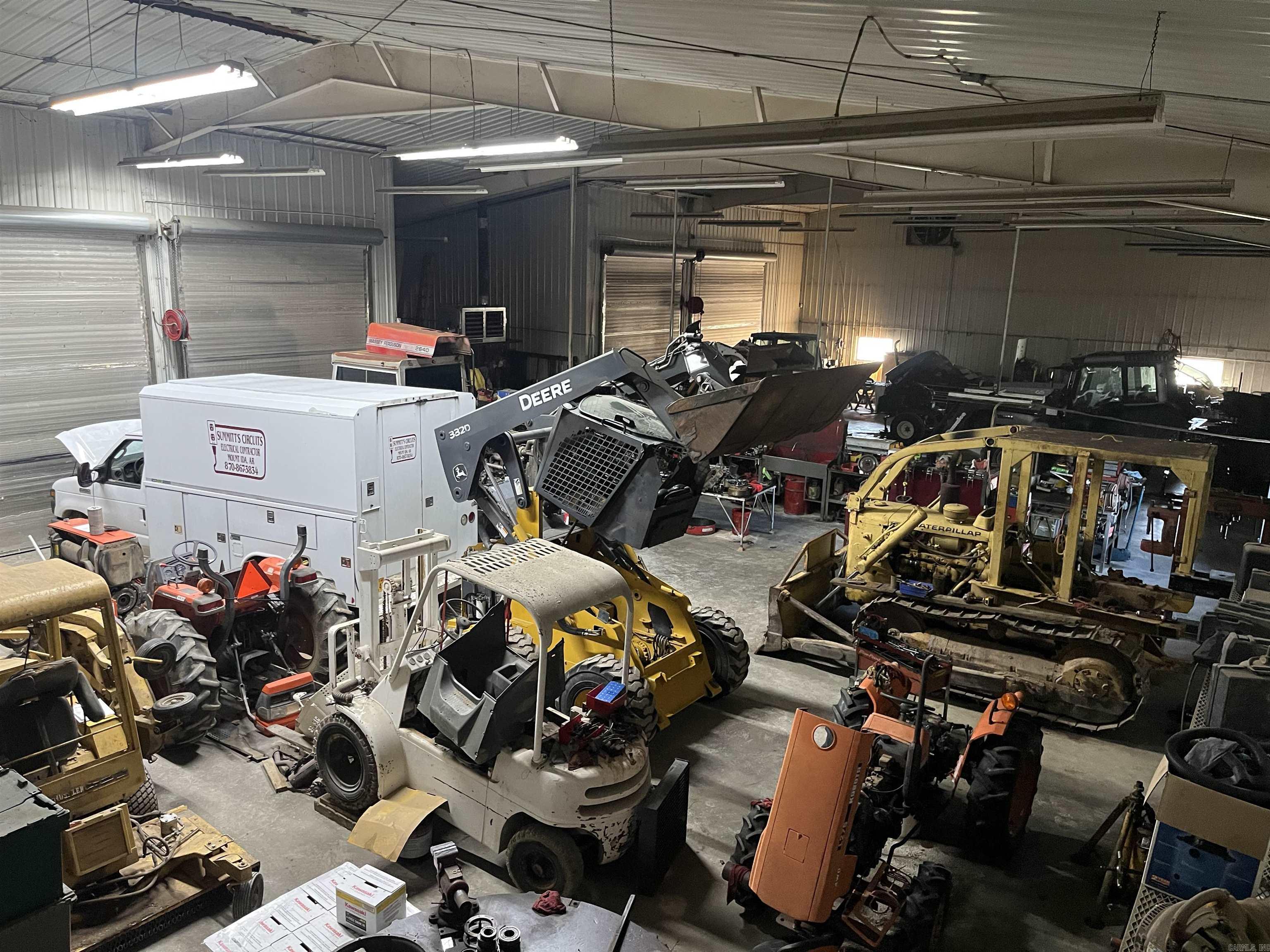 2642 N Hwy 71 Highway