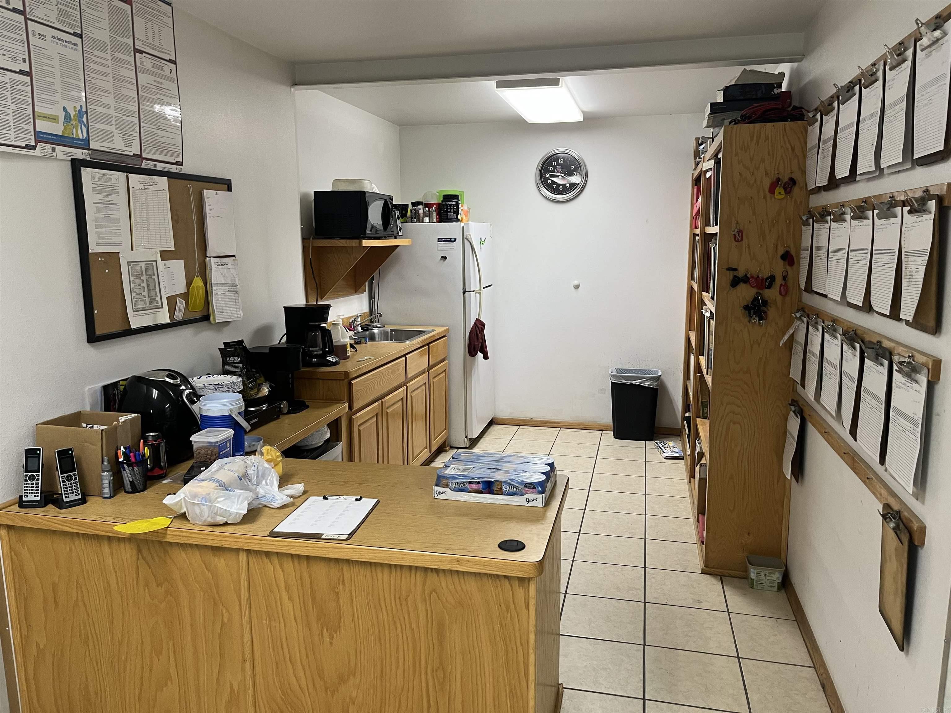 2642 N Hwy 71 Highway