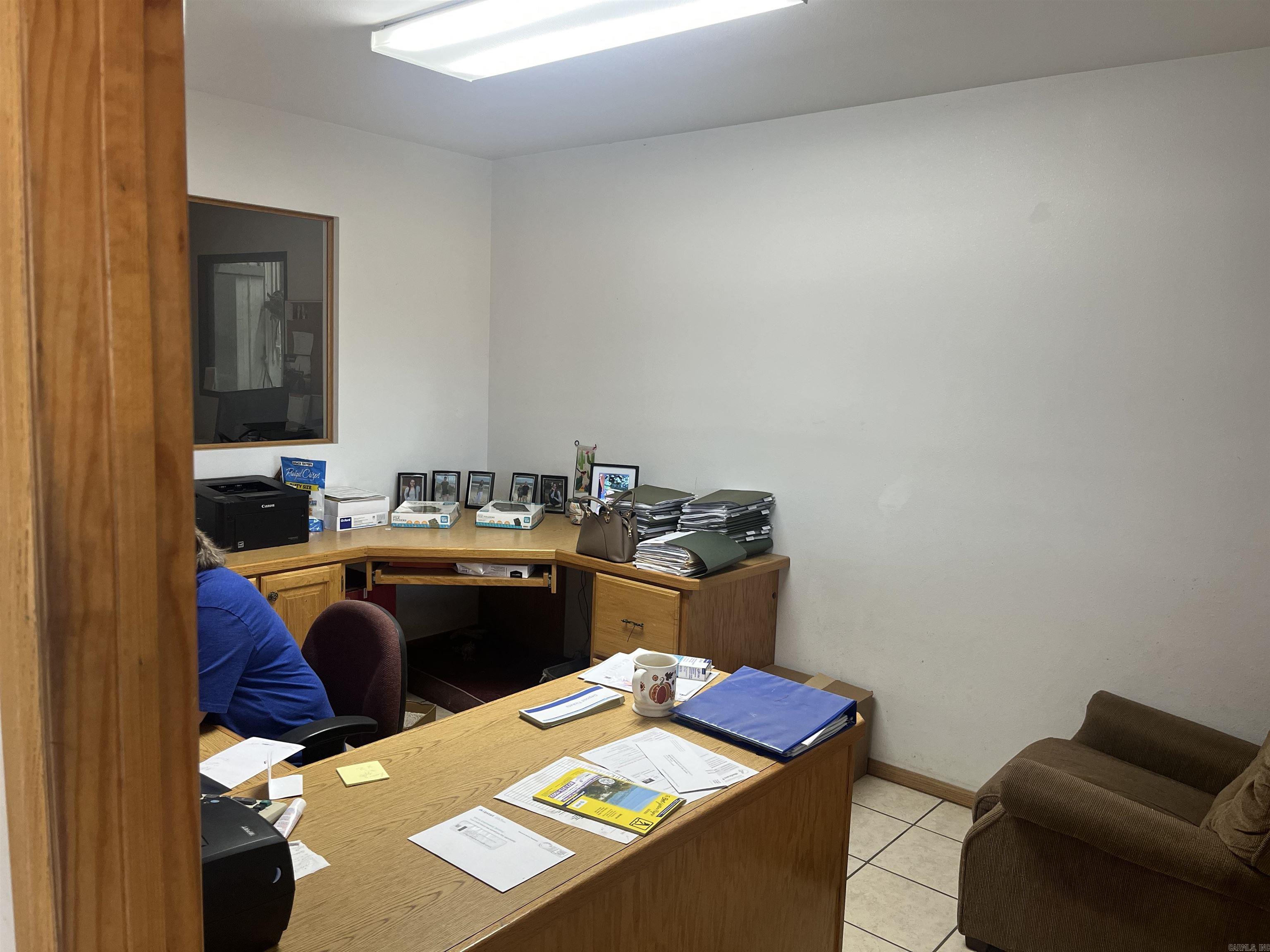 2642 N Hwy 71 Highway