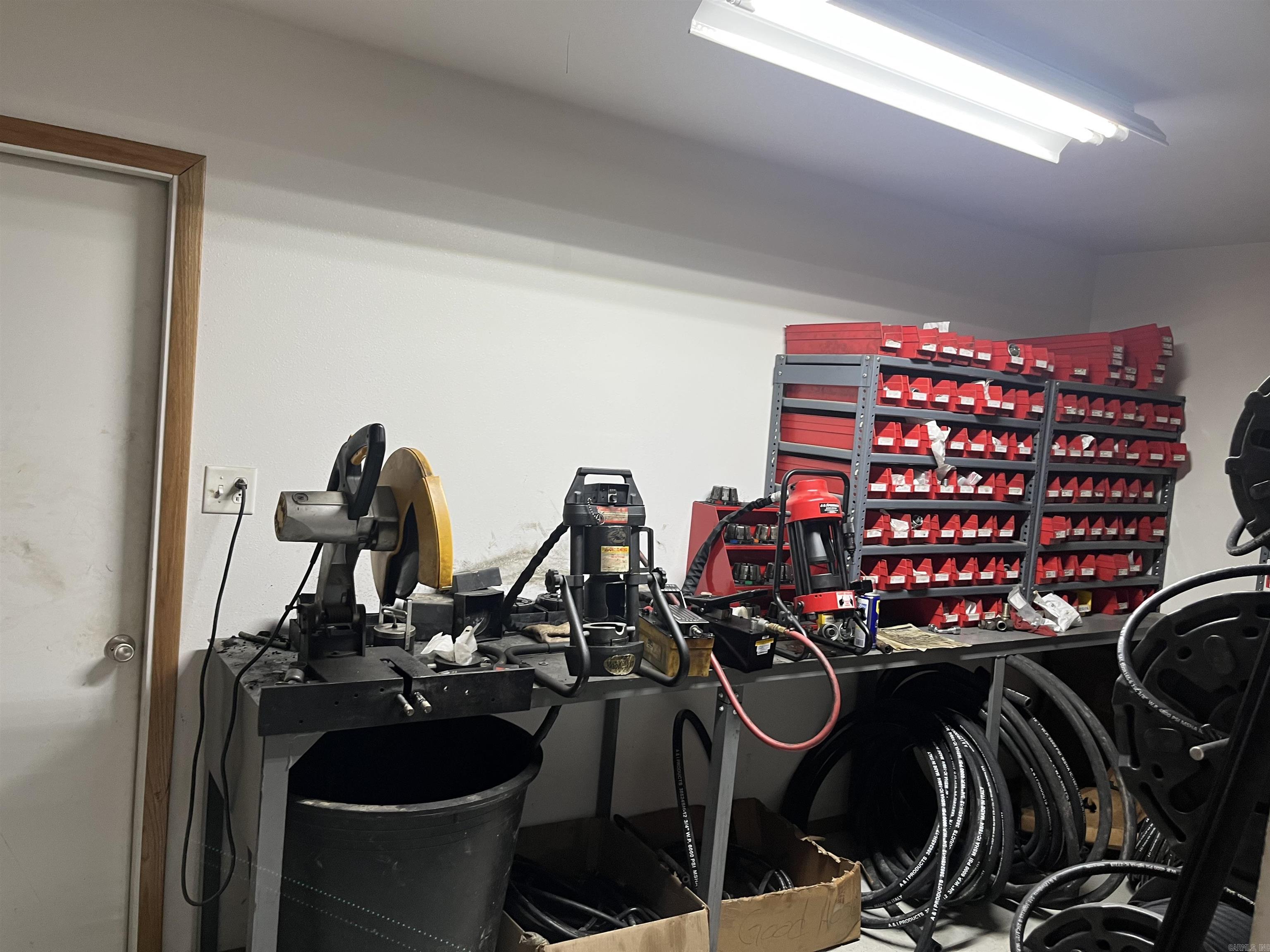 2642 N Hwy 71 Highway