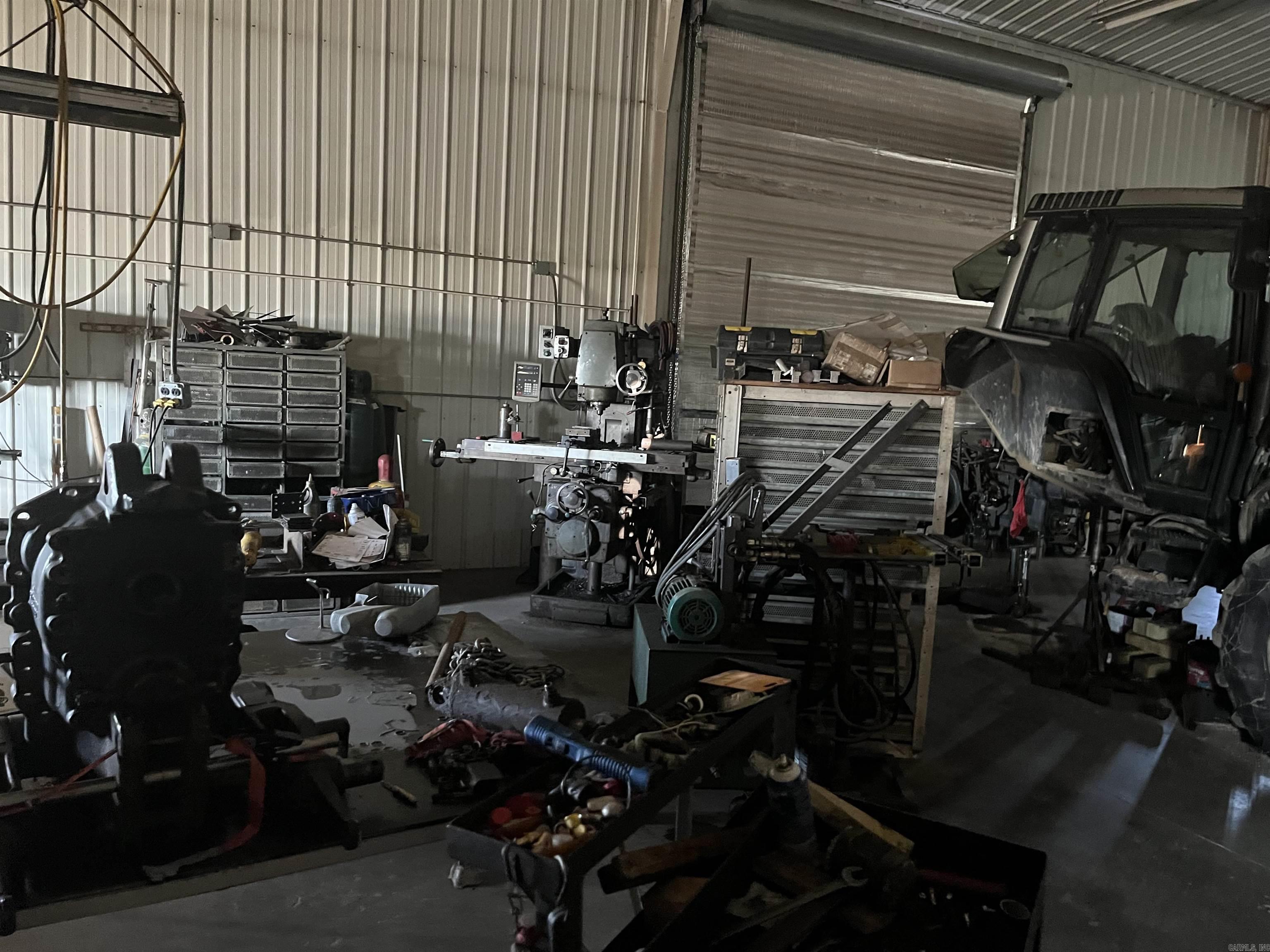 2642 N Hwy 71 Highway