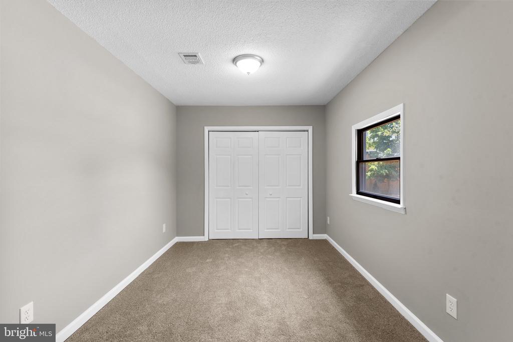 733 CHAPELGATE DRIVE