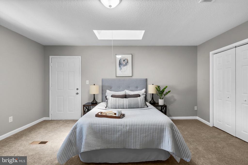 733 CHAPELGATE DRIVE
