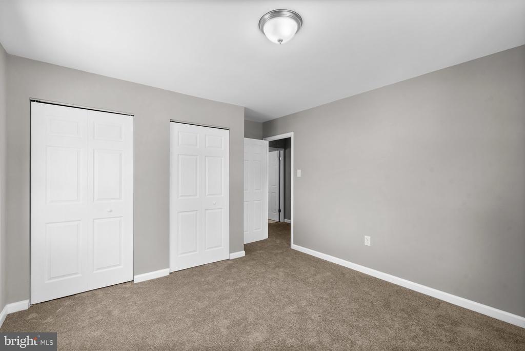 733 CHAPELGATE DRIVE