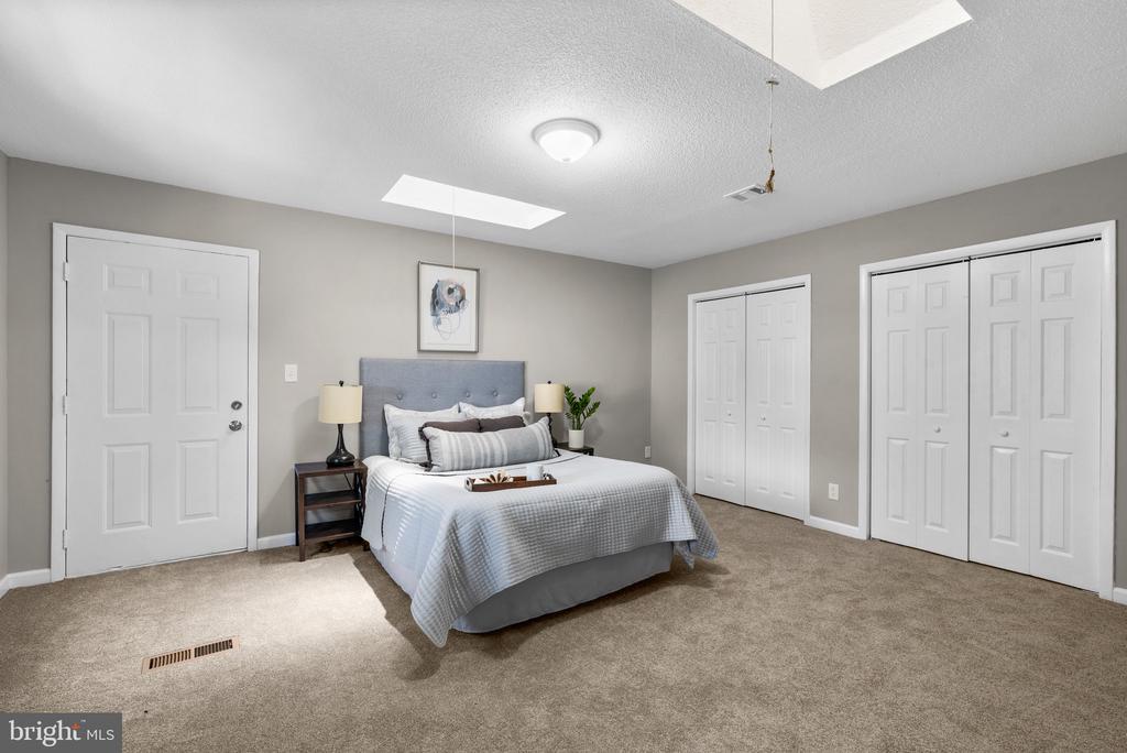 733 CHAPELGATE DRIVE