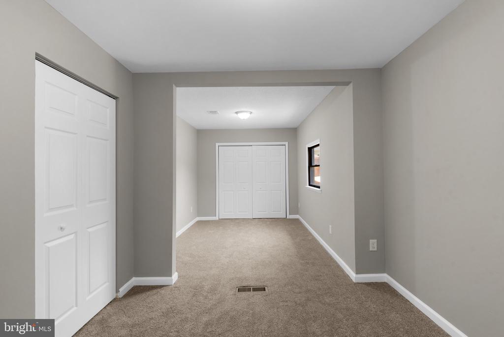 733 CHAPELGATE DRIVE