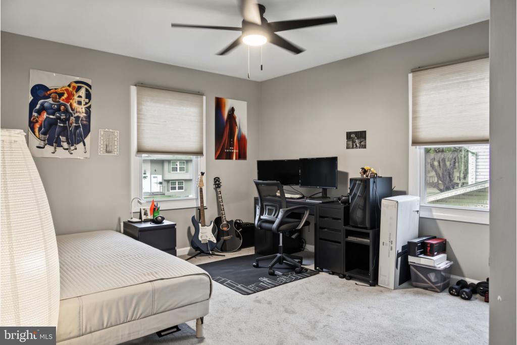 733 CHAPELGATE DRIVE