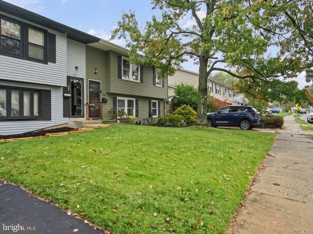 733 CHAPELGATE DRIVE
