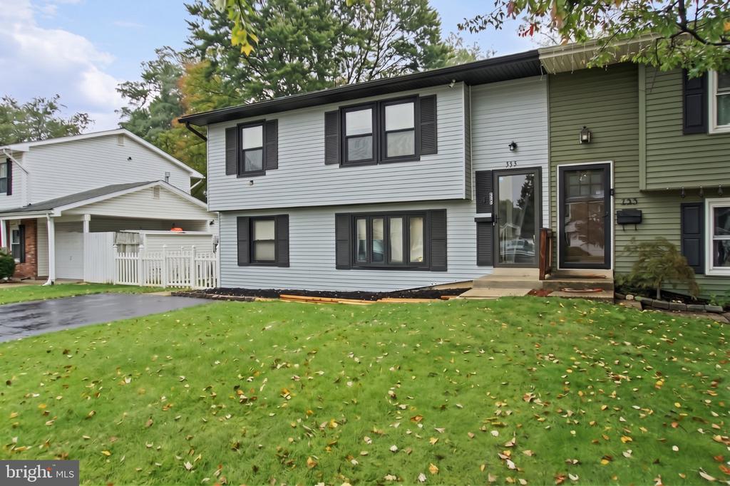 733 CHAPELGATE DRIVE