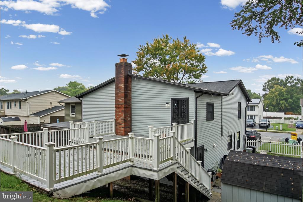 733 CHAPELGATE DRIVE