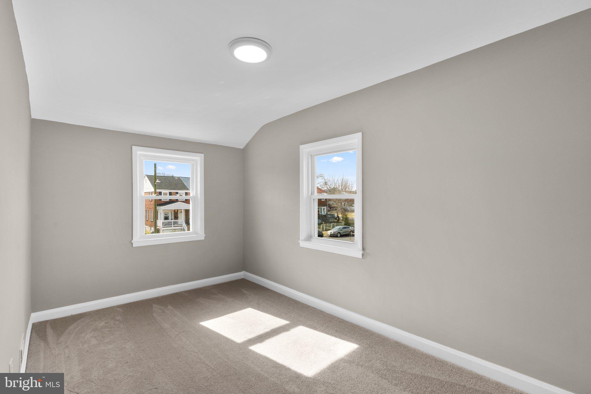 914 Arncliffe Rd