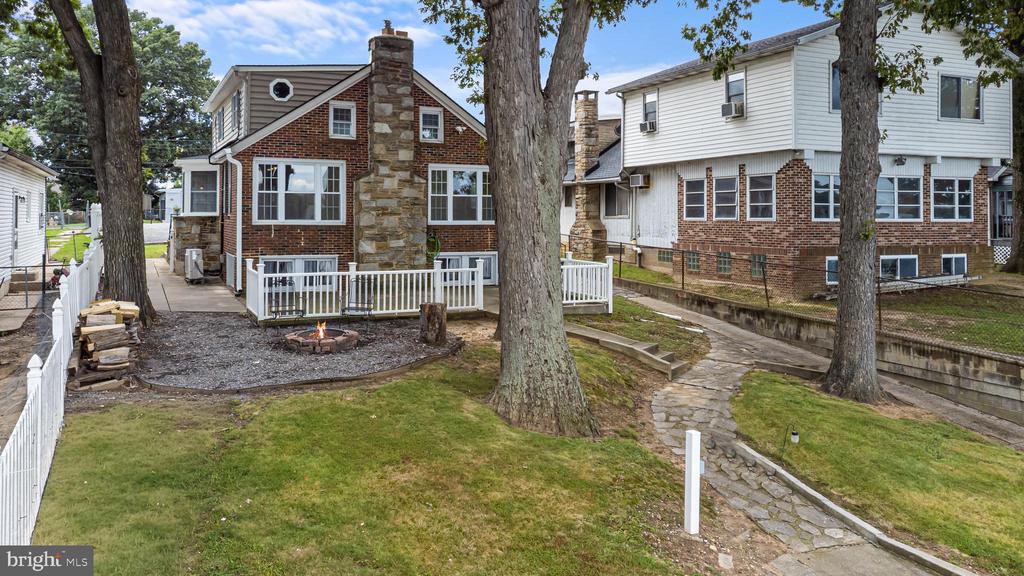 8216 BEACH DRIVE