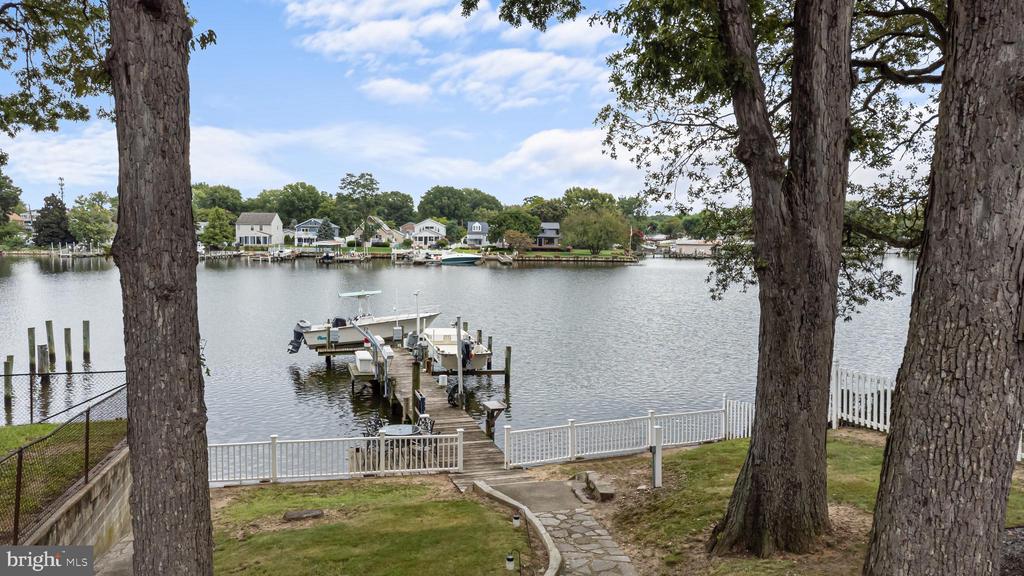 8216 BEACH DRIVE
