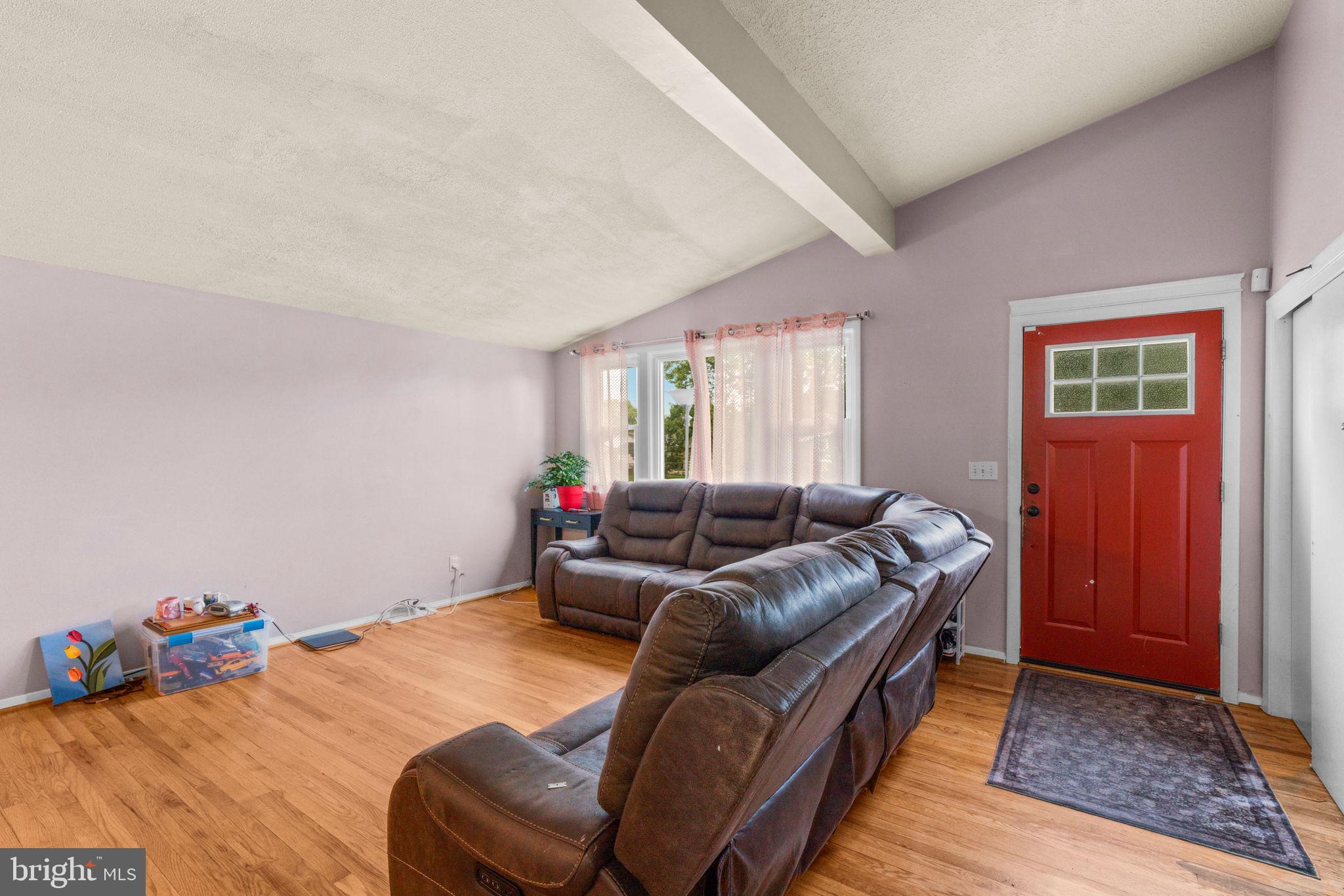 8513 CHARLTON ROAD