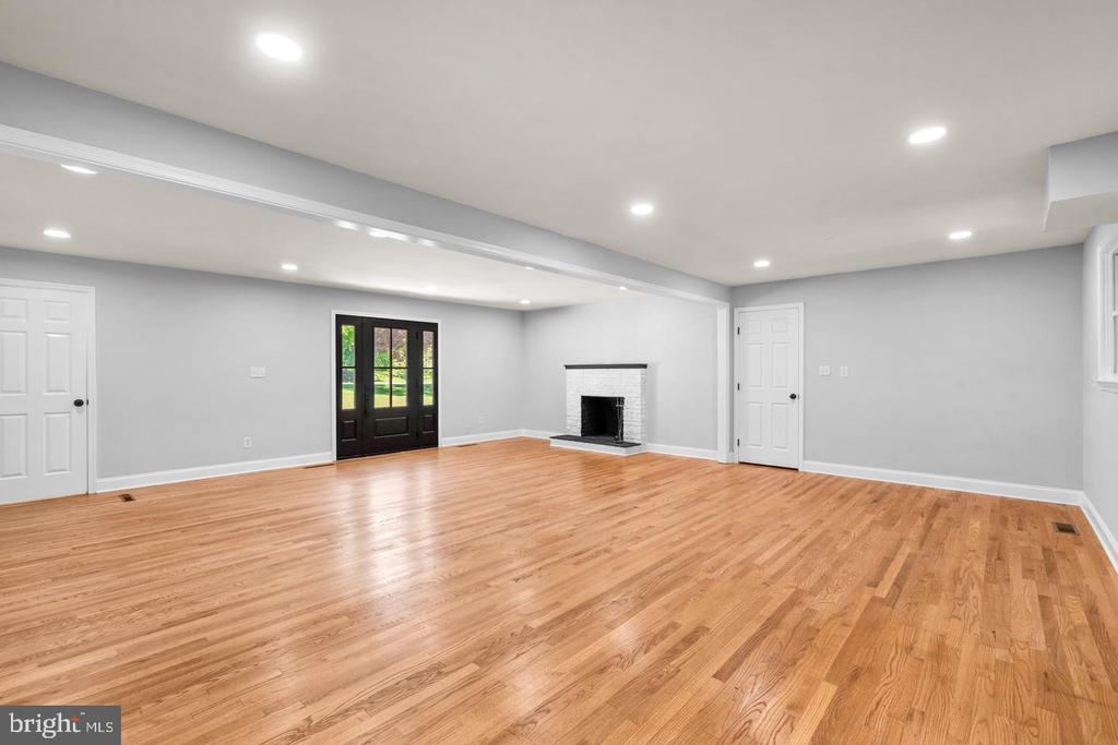 14906 DUNSTAN LANE