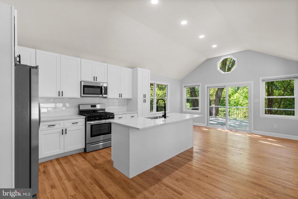 14906 DUNSTAN LANE
