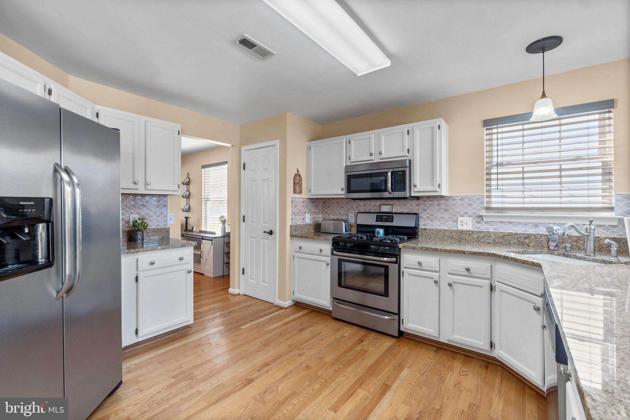 814 Wellesley Ct