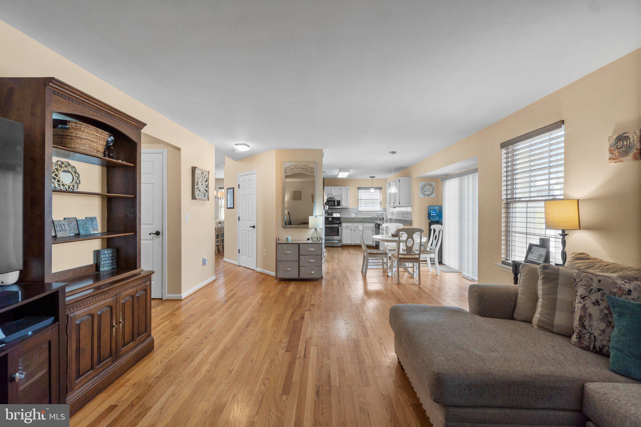 814 Wellesley Ct
