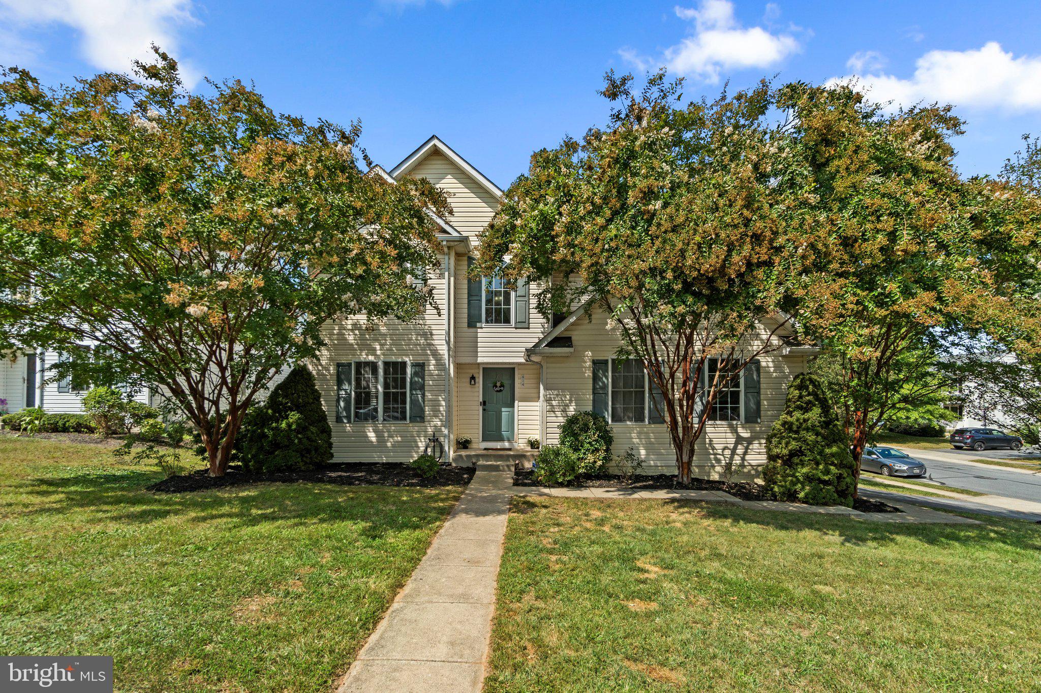 814 Wellesley Ct