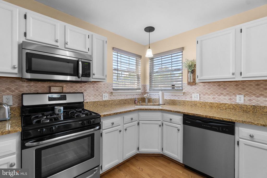 814 Wellesley Ct