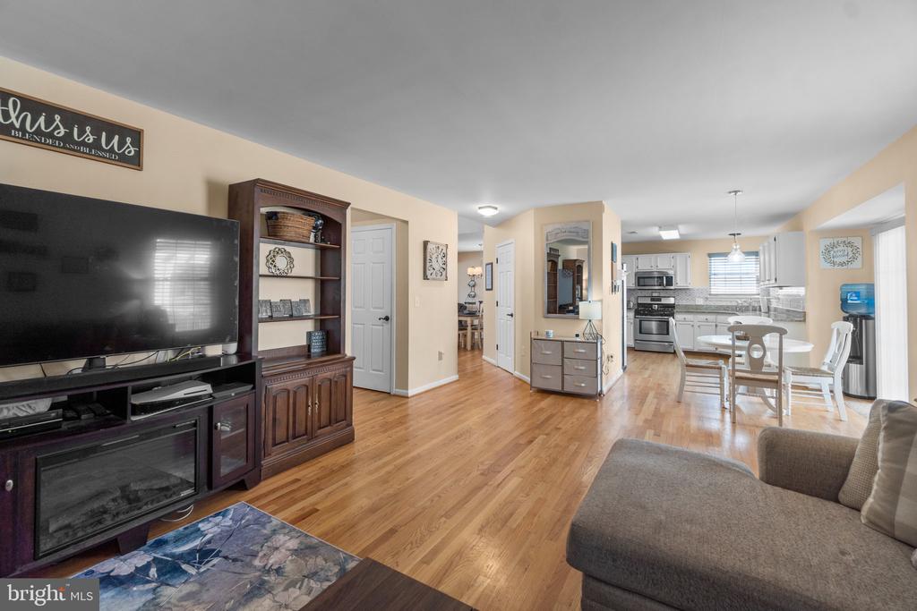 814 Wellesley Ct