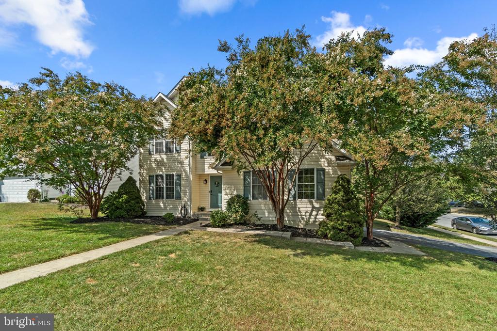 814 Wellesley Ct