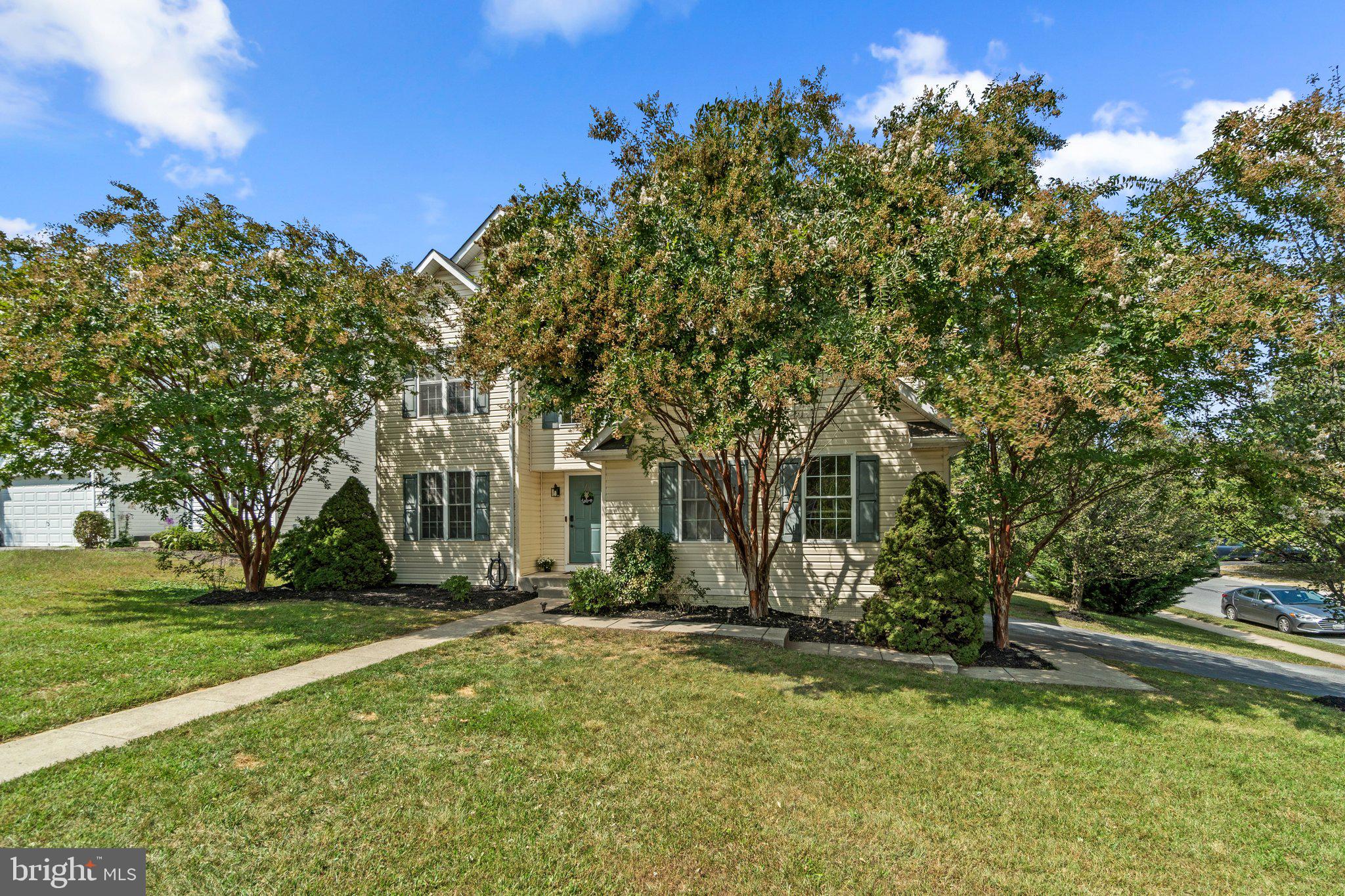814 Wellesley Ct