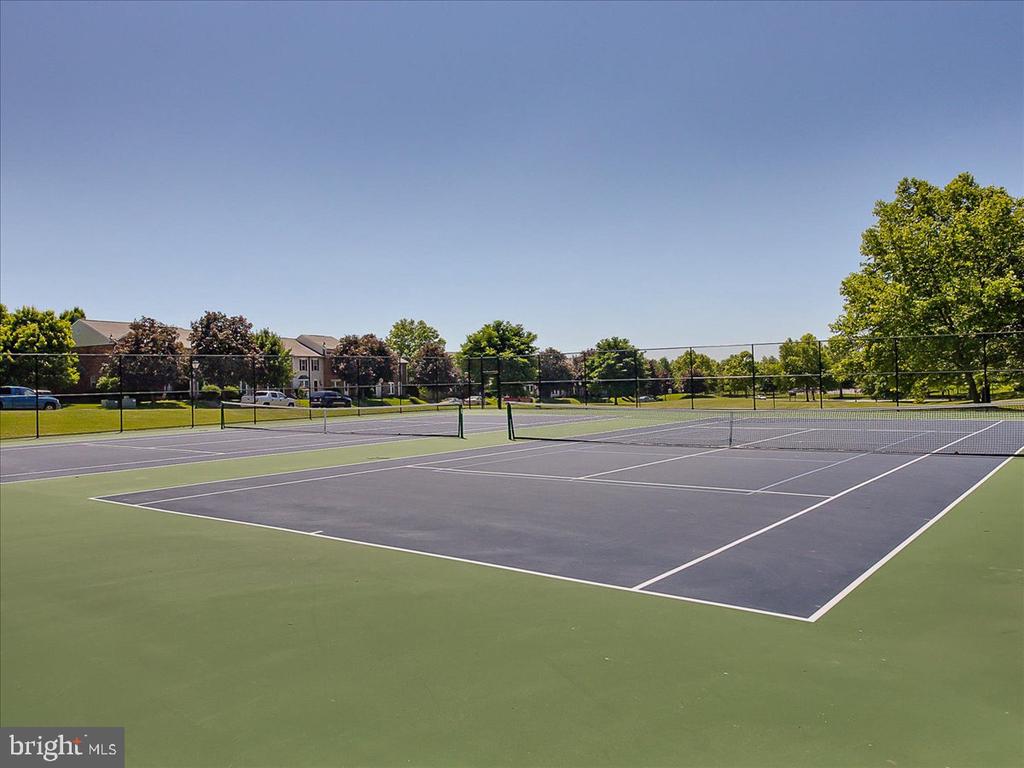 2404 ELLSWORTH WAY Unit: 3C