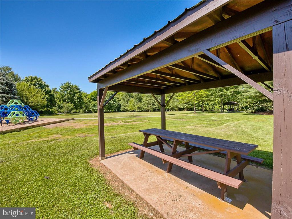 2404 ELLSWORTH WAY Unit: 3C