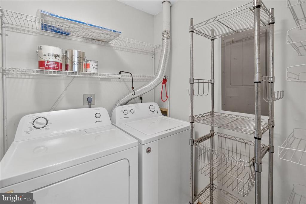 2404 ELLSWORTH WAY Unit: 3C