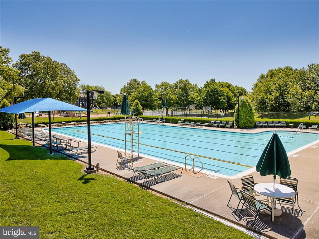 2404 ELLSWORTH WAY Unit: 3C