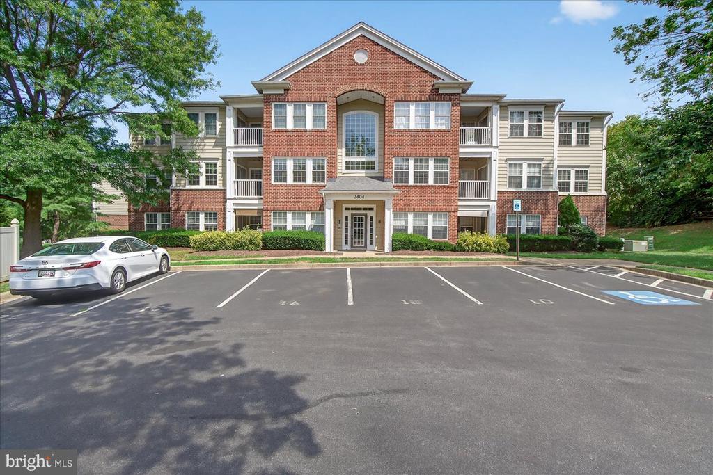 2404 ELLSWORTH WAY Unit: 3C