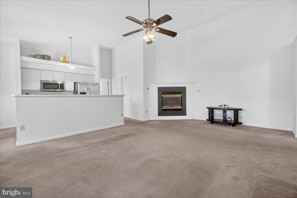 2404 ELLSWORTH WAY Unit: 3C