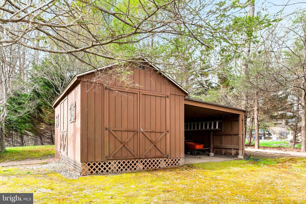 8002 BROWNS BRIDGE ROAD