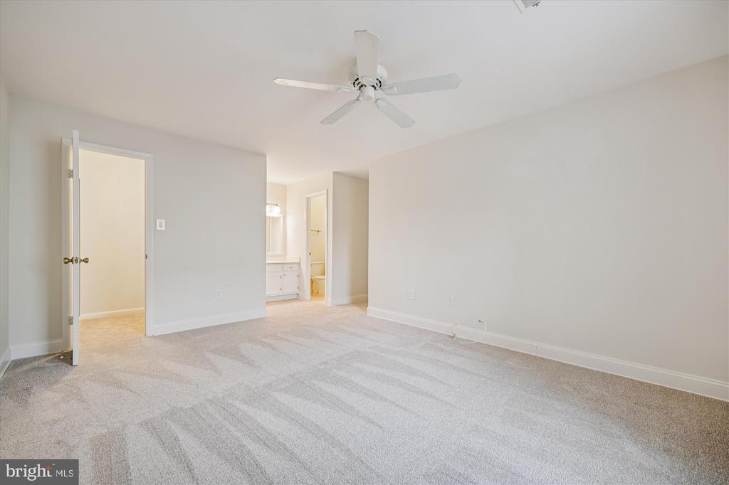 18056 ROLLING MEADOW WAY Unit: 260