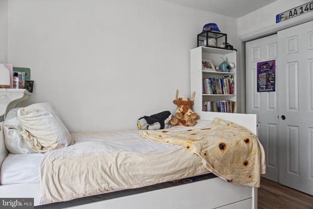 18628 POPLAR GLEN COURT Unit: 7