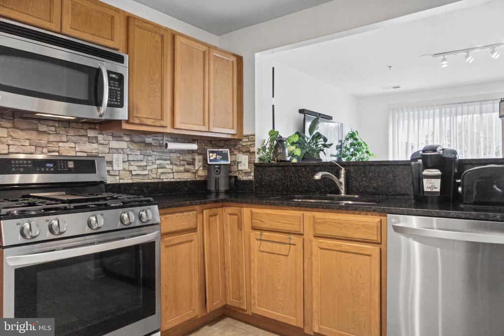 18628 POPLAR GLEN COURT Unit: 7