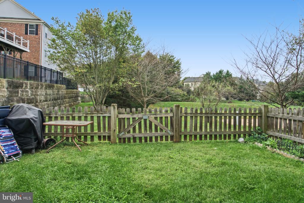 18628 POPLAR GLEN COURT Unit: 7