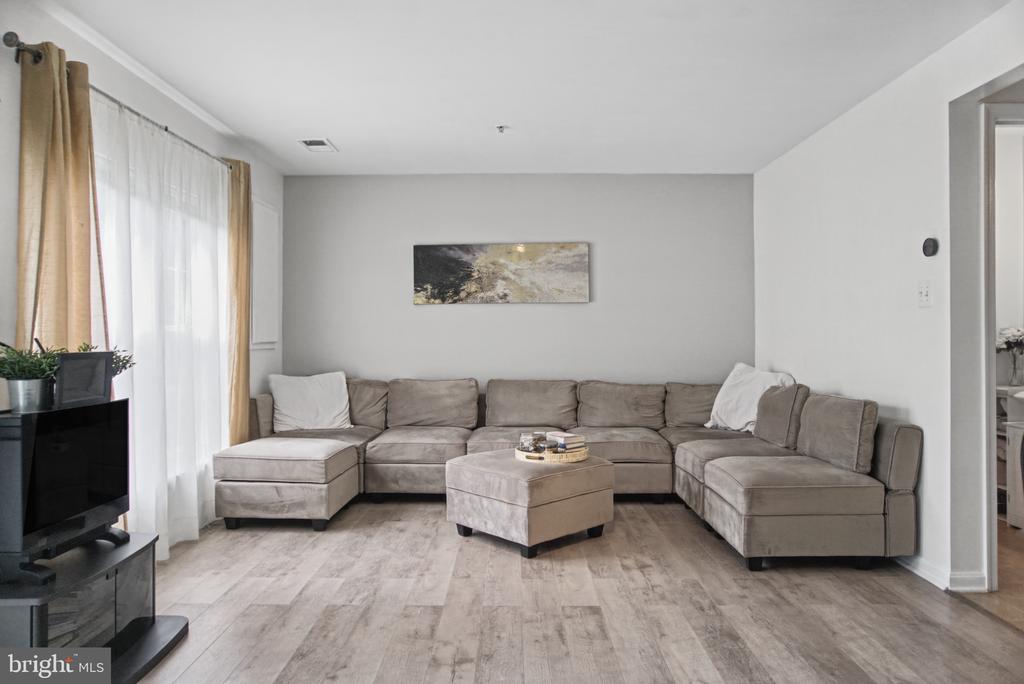 18628 POPLAR GLEN COURT Unit: 7