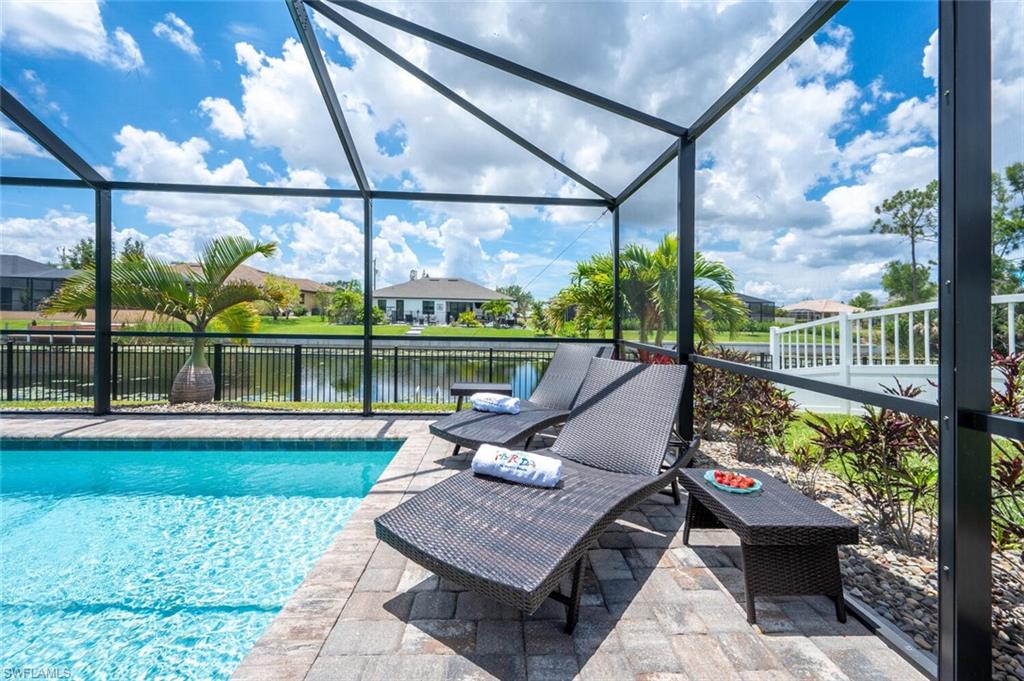 910 SW 12th TER