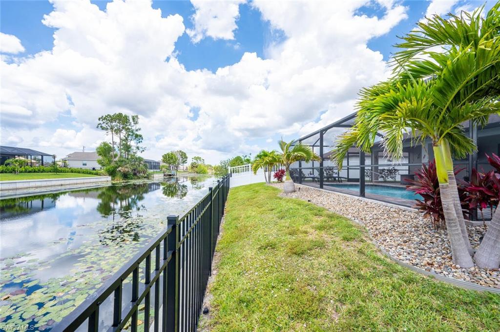 910 SW 12th TER
