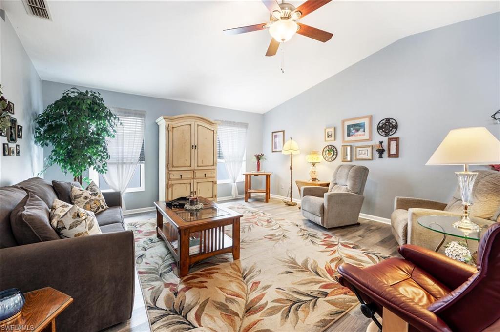 1133 SE 35th TER