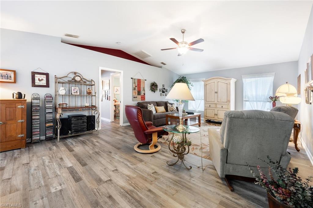 1133 SE 35th TER