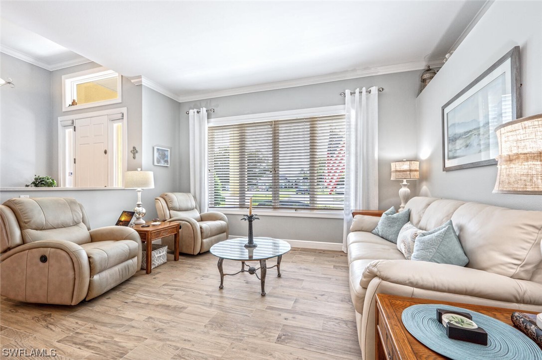 6724 Willow Lake CIR