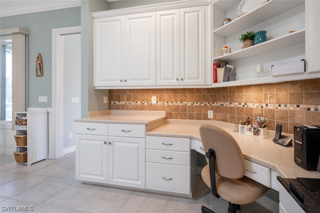 6724 Willow Lake CIR