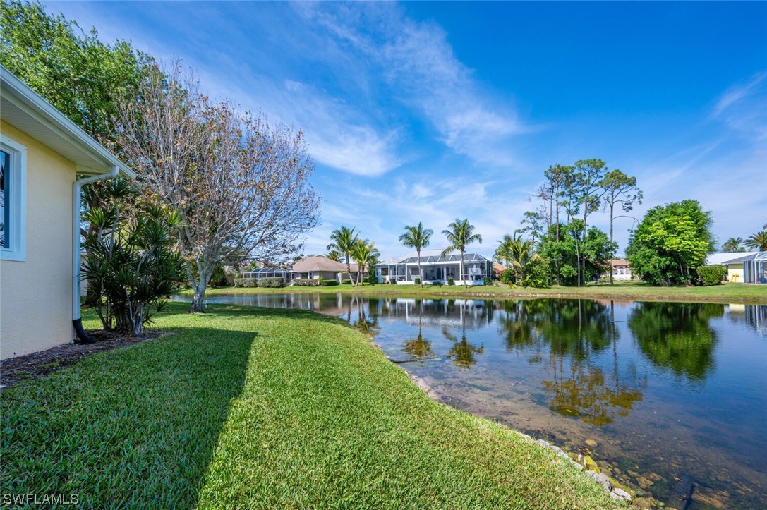 6724 Willow Lake CIR