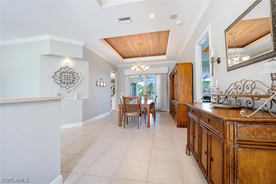 6724 Willow Lake CIR