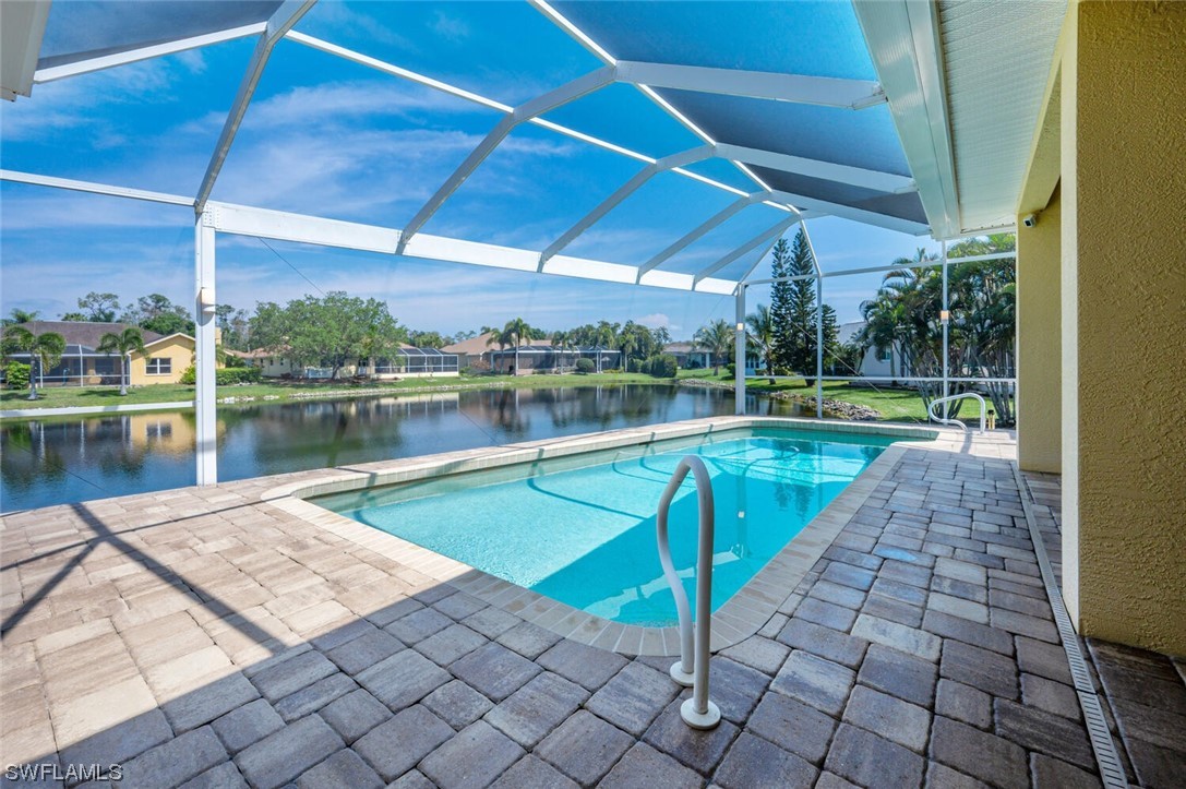 6724 Willow Lake CIR